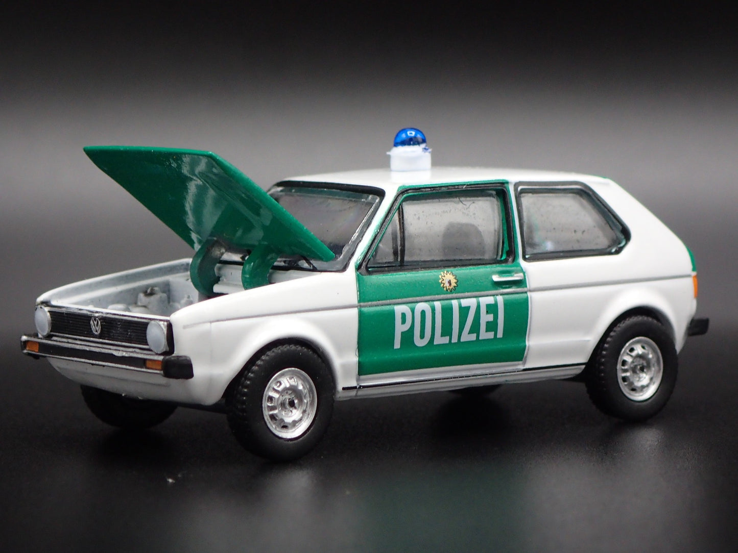 1974 74 VW VOLKSWAGEN GOLF BERLIN, GERMANY POLIZEI  1:64 SCALE DIECAST MODEL CAR