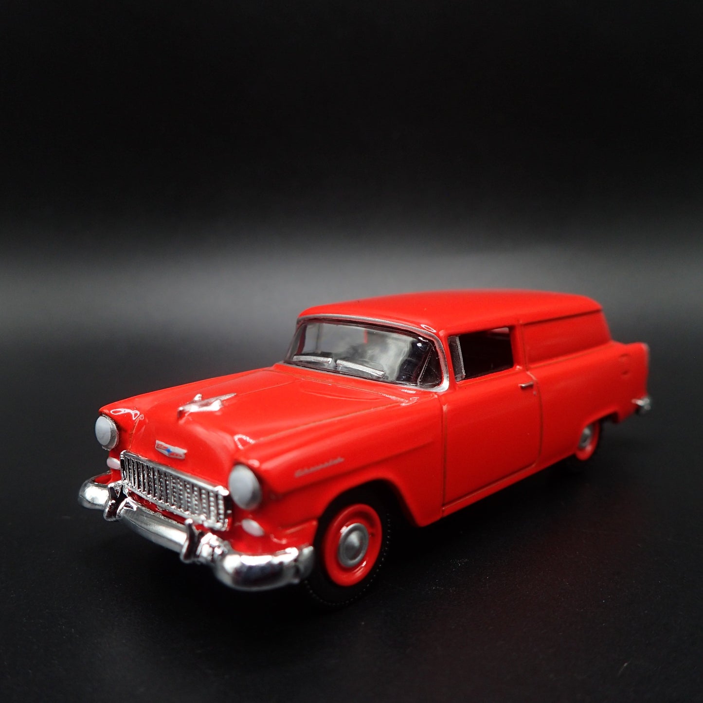 1955 55 CHEVY CHEVROLET SEDAN DELIVERY RED 1:64 SCALE DIORAMA DIECAST MODEL CAR