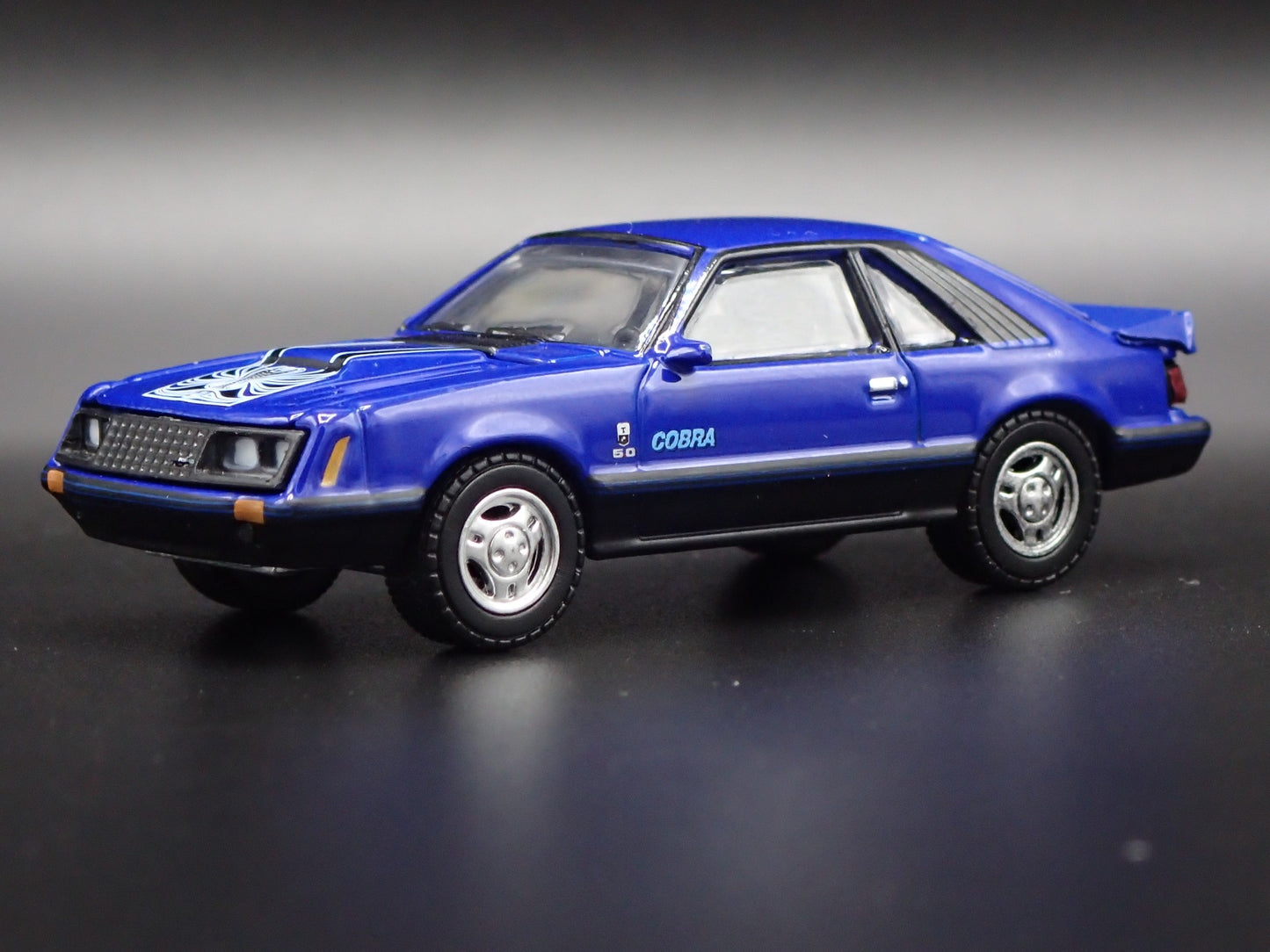 1979 79 FORD MUSTANG COBRA T5 BLUE 1:64 SCALE COLLECTIBLE DIECAST MODEL CAR
