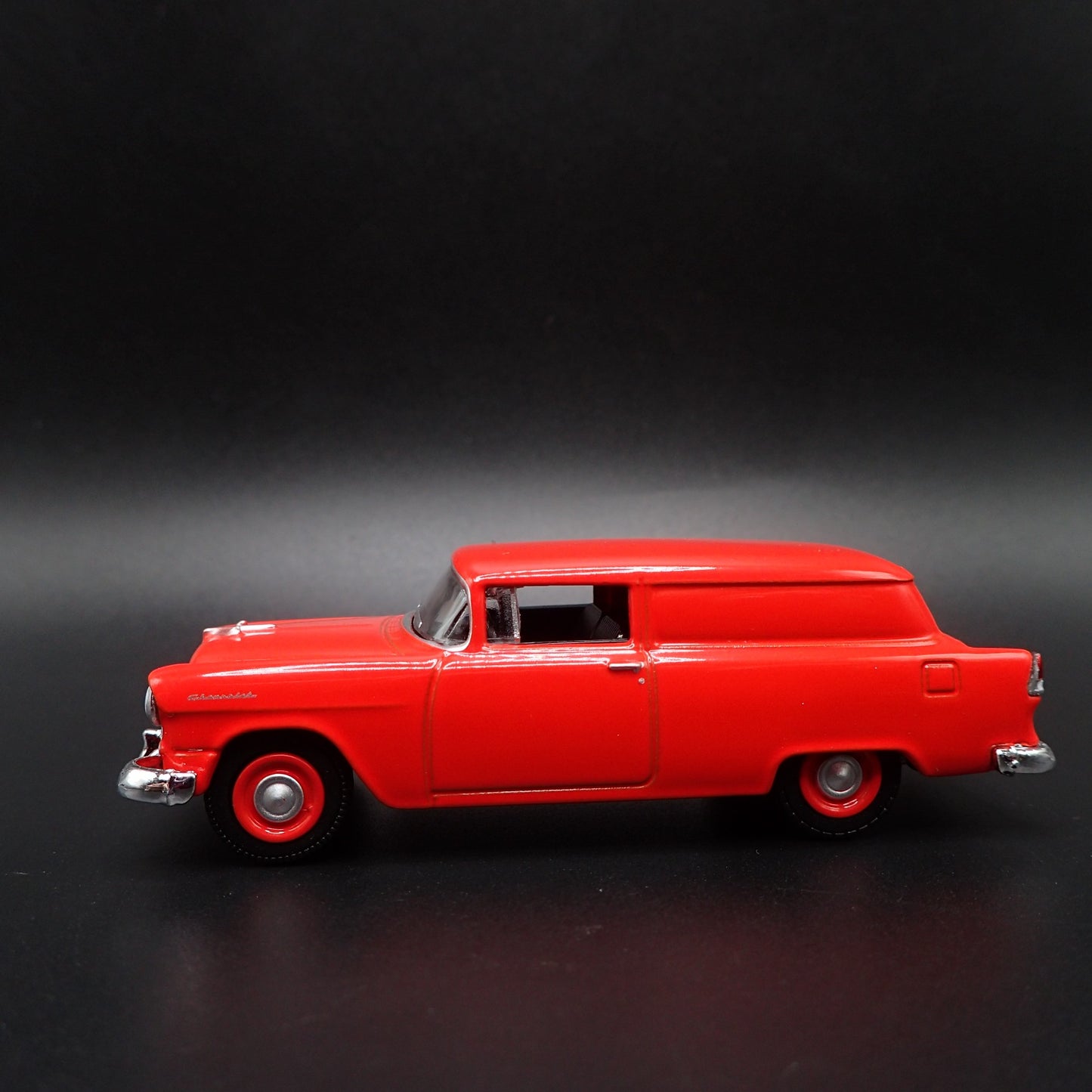 1955 55 CHEVY CHEVROLET SEDAN DELIVERY RED 1:64 SCALE DIORAMA DIECAST MODEL CAR