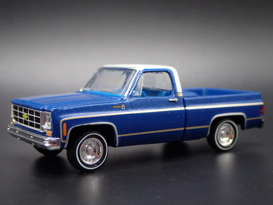 1977 77 CHEVY CHEVROLET CHEYENNE 10 SQUAREBODY TRUCK 1/64 DIECAST MODEL CAR