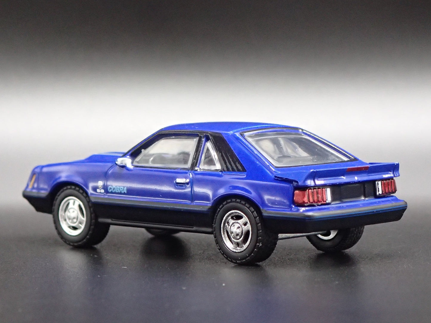 1979 79 FORD MUSTANG COBRA T5 BLUE 1:64 SCALE COLLECTIBLE DIECAST MODEL CAR