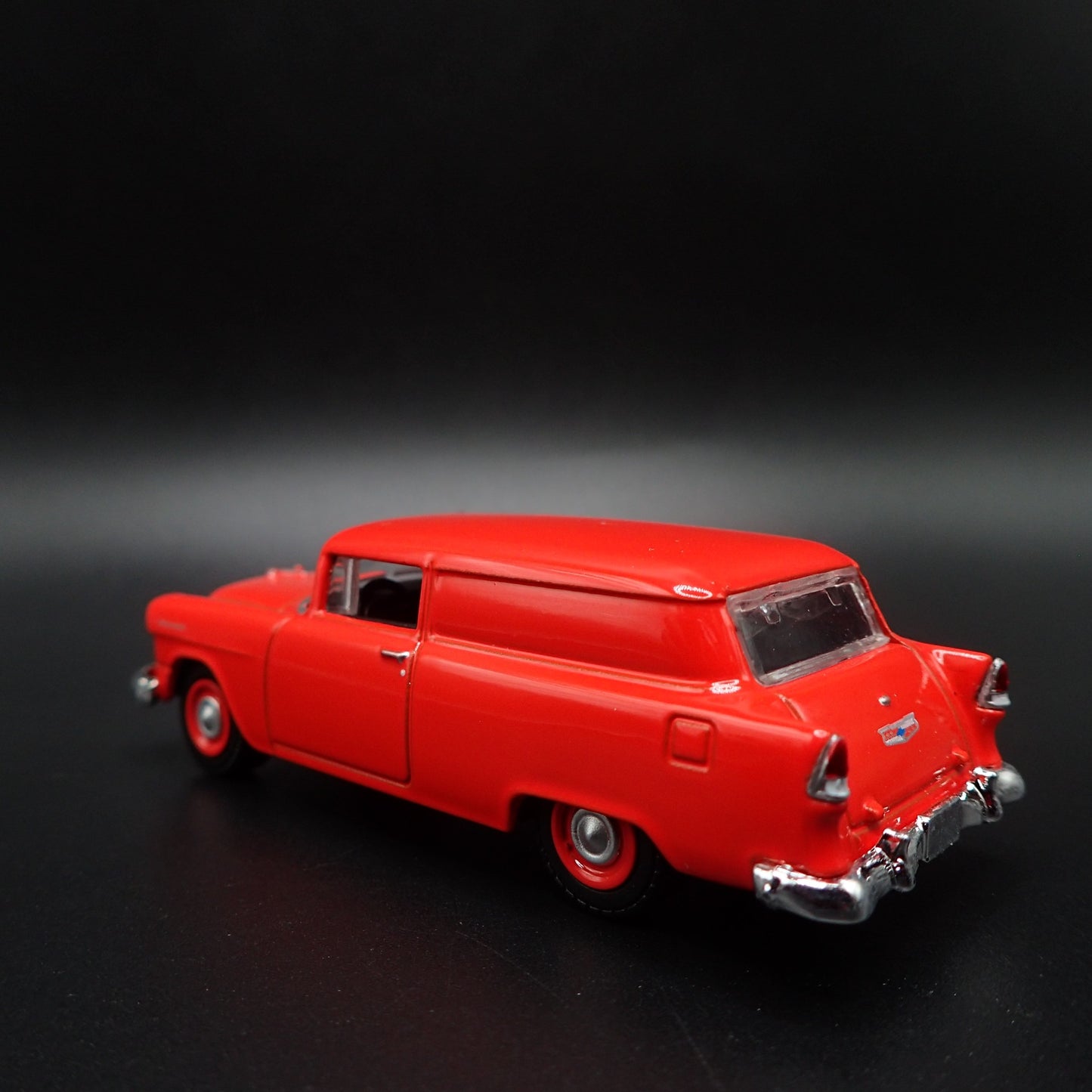 1955 55 CHEVY CHEVROLET SEDAN DELIVERY RED 1:64 SCALE DIORAMA DIECAST MODEL CAR