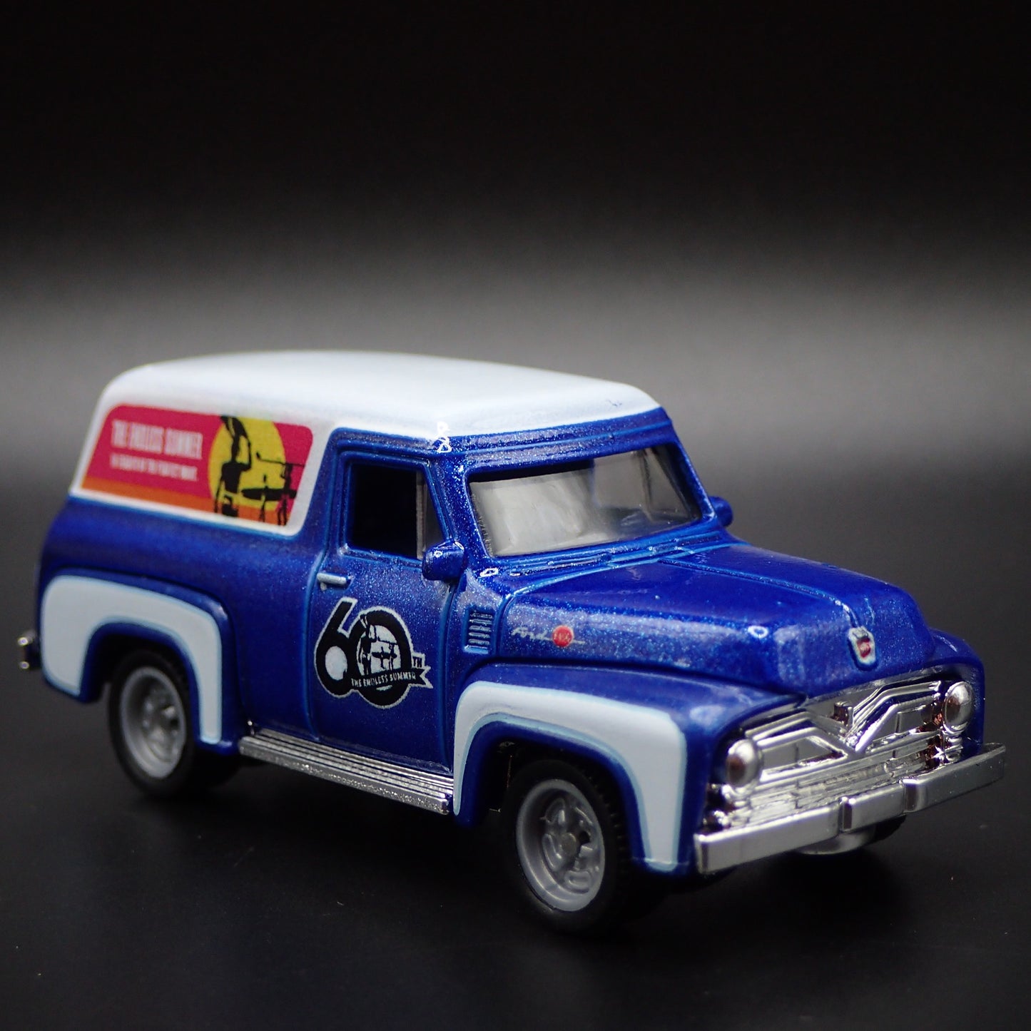 1955 55 FORD PANEL VAN DELIVERY 1:64 SCALE COLLECTIBLE DIORAMA DIECAST MODEL CAR