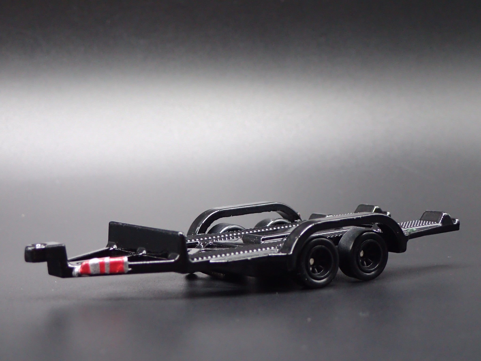 OPEN FLATBED CAR TRAILER w/ HITCH BLACK 1:64 SCALE COLLECTIBLE DIECAST ...
