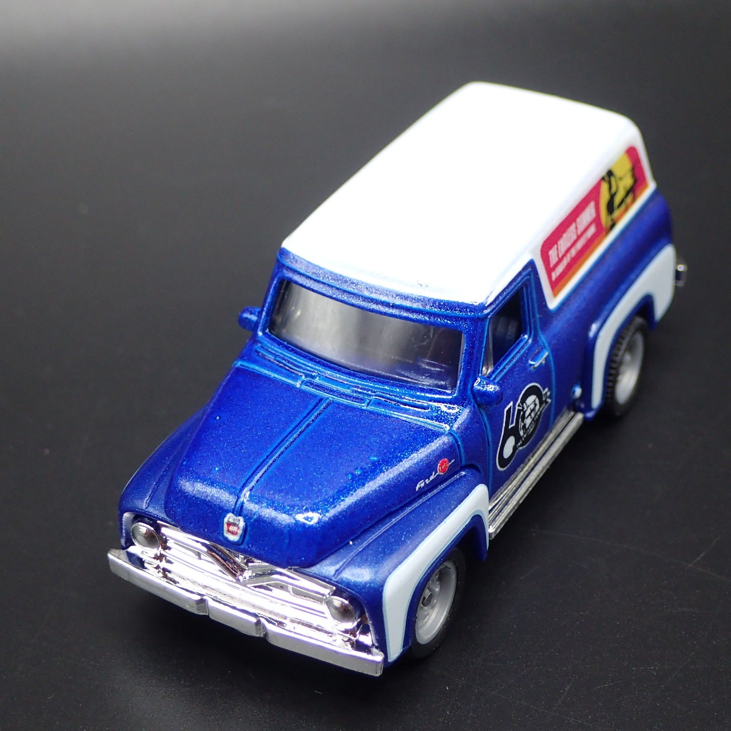 1955 55 FORD PANEL VAN DELIVERY 1:64 SCALE COLLECTIBLE DIORAMA DIECAST MODEL CAR