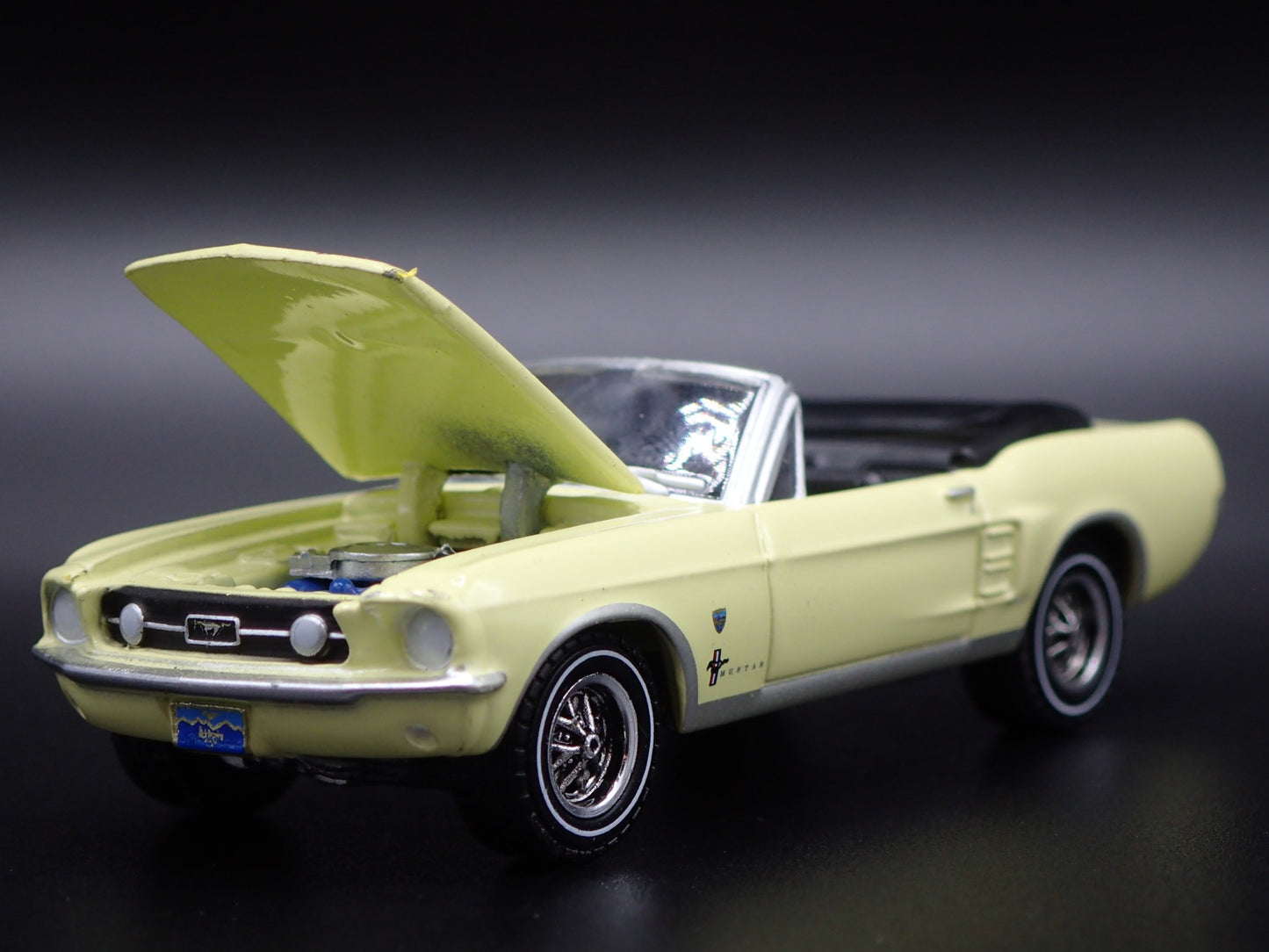 1967 67 FORD MUSTANG HIGH COUNTRY CONVERTIBLE RARE 1:64 SCALE DIECAST MODEL CAR