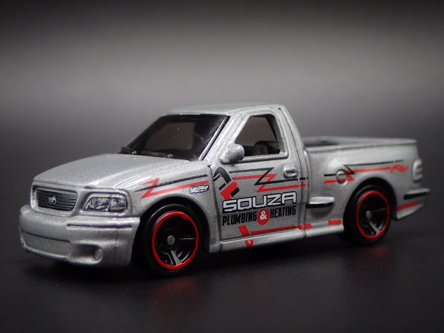 1999-2004 FORD SVT F150 LIGHTNING PICKUP TRUCK SIL 1:64 SCALE DIECAST MODEL CAR