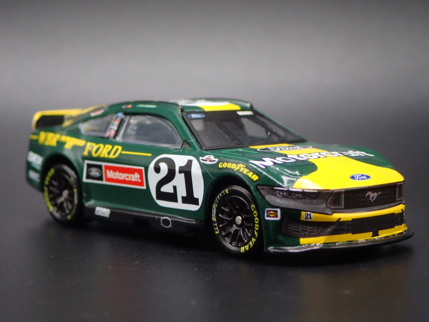 2025 25 FORD MUSTANG #21 JOSH BERRY MOTORCRAFT NASCAR 1:64 DIECAST MODEL CAR