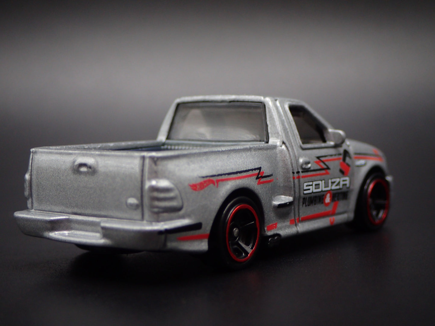 1999-2004 FORD SVT F150 LIGHTNING PICKUP TRUCK SIL 1:64 SCALE DIECAST MODEL CAR