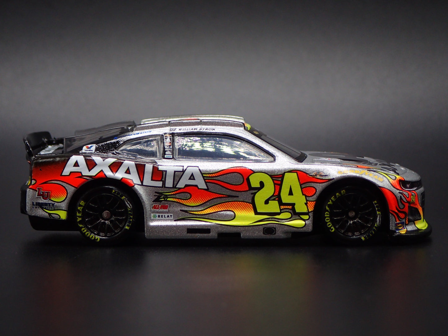 2025 25 CHEVY CHEVROLET #24 WILLIAM BYRON AXALTA NASCAR 1:64 DIECAST MODEL CAR