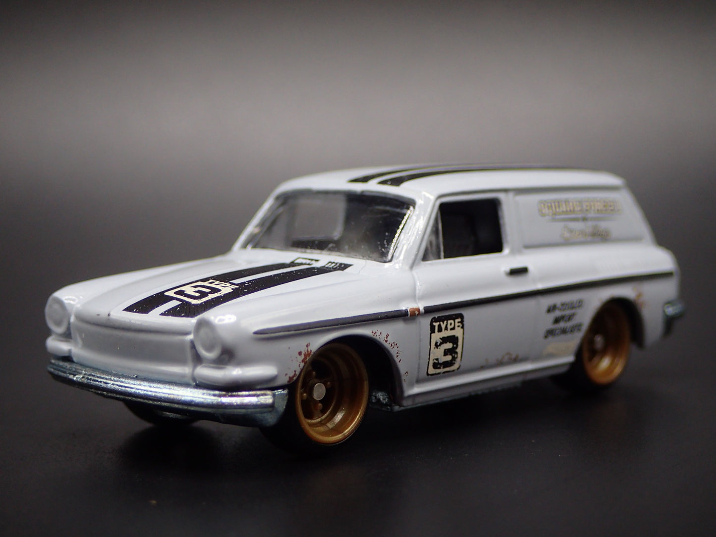 1961-1973 VW VOLKSWAGEN SQUAREBACK GRAY 1:64 SCALE DIORAMA DIECAST MODEL CAR