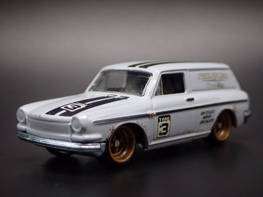 1961-1973 VW VOLKSWAGEN SQUAREBACK GRAY 1:64 SCALE DIORAMA DIECAST MODEL CAR