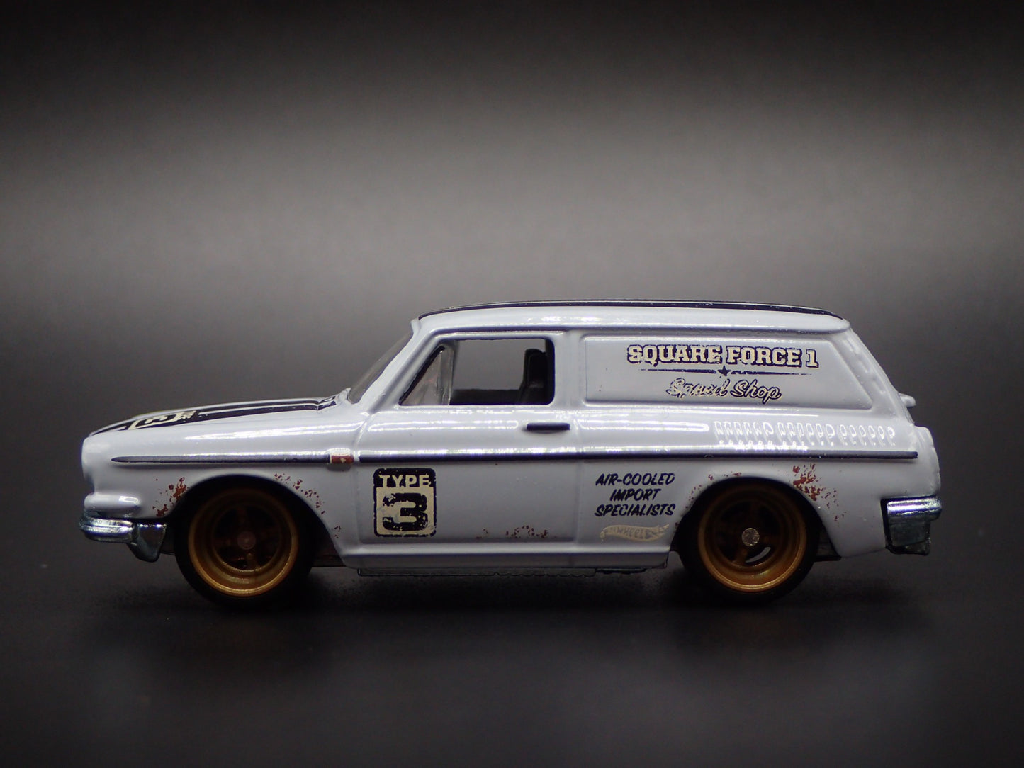 1961-1973 VW VOLKSWAGEN SQUAREBACK GRAY 1:64 SCALE DIORAMA DIECAST MODEL CAR