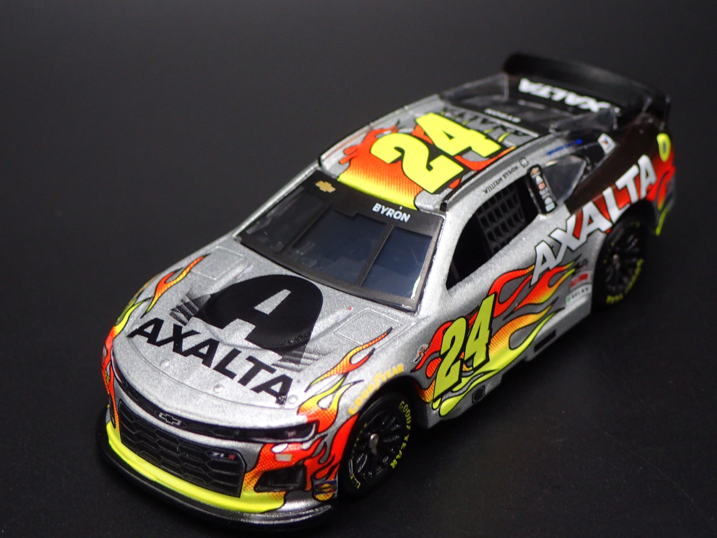 2025 25 CHEVY CHEVROLET #24 WILLIAM BYRON AXALTA NASCAR 1:64 DIECAST MODEL CAR
