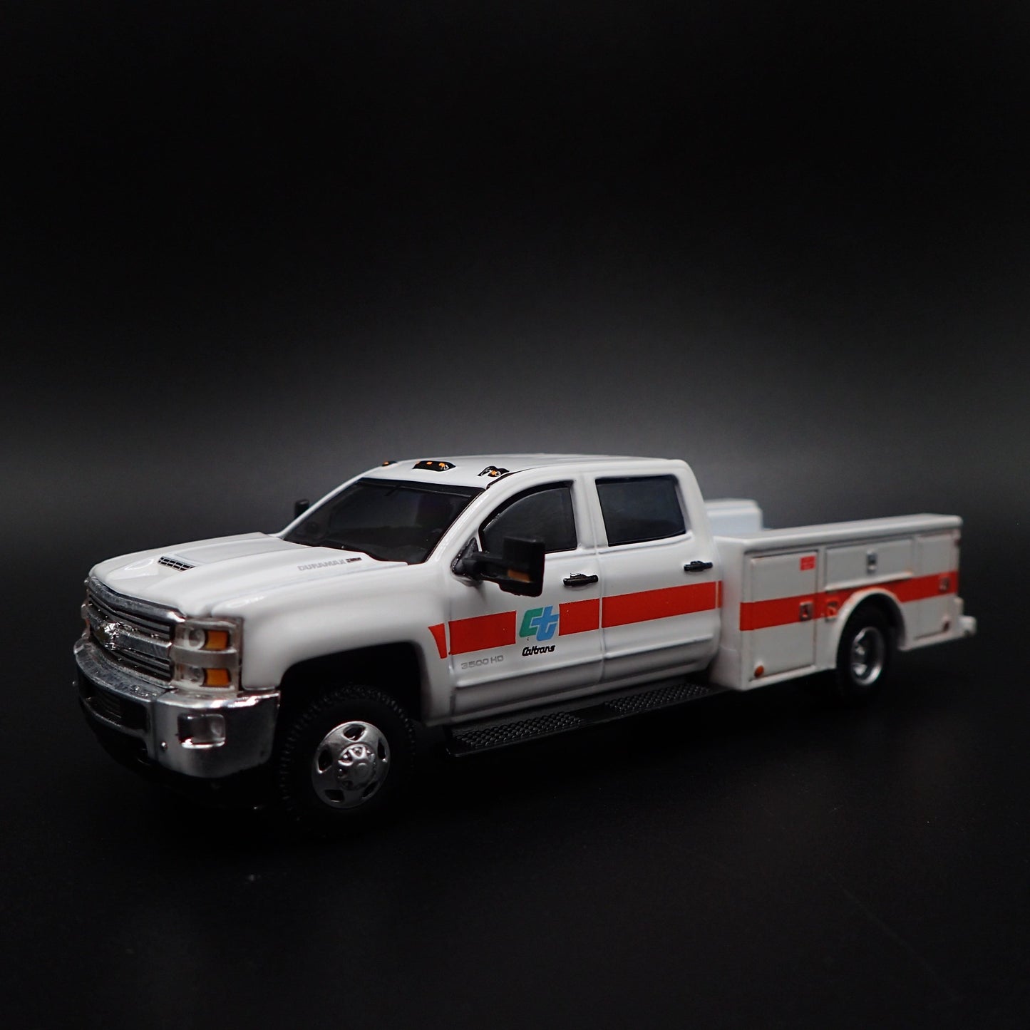 2016 CHEVY CHEVROLET SILVERADO 3500 DUALLY TRUCK CALTRANS 1:64 DIECAST MODEL CAR