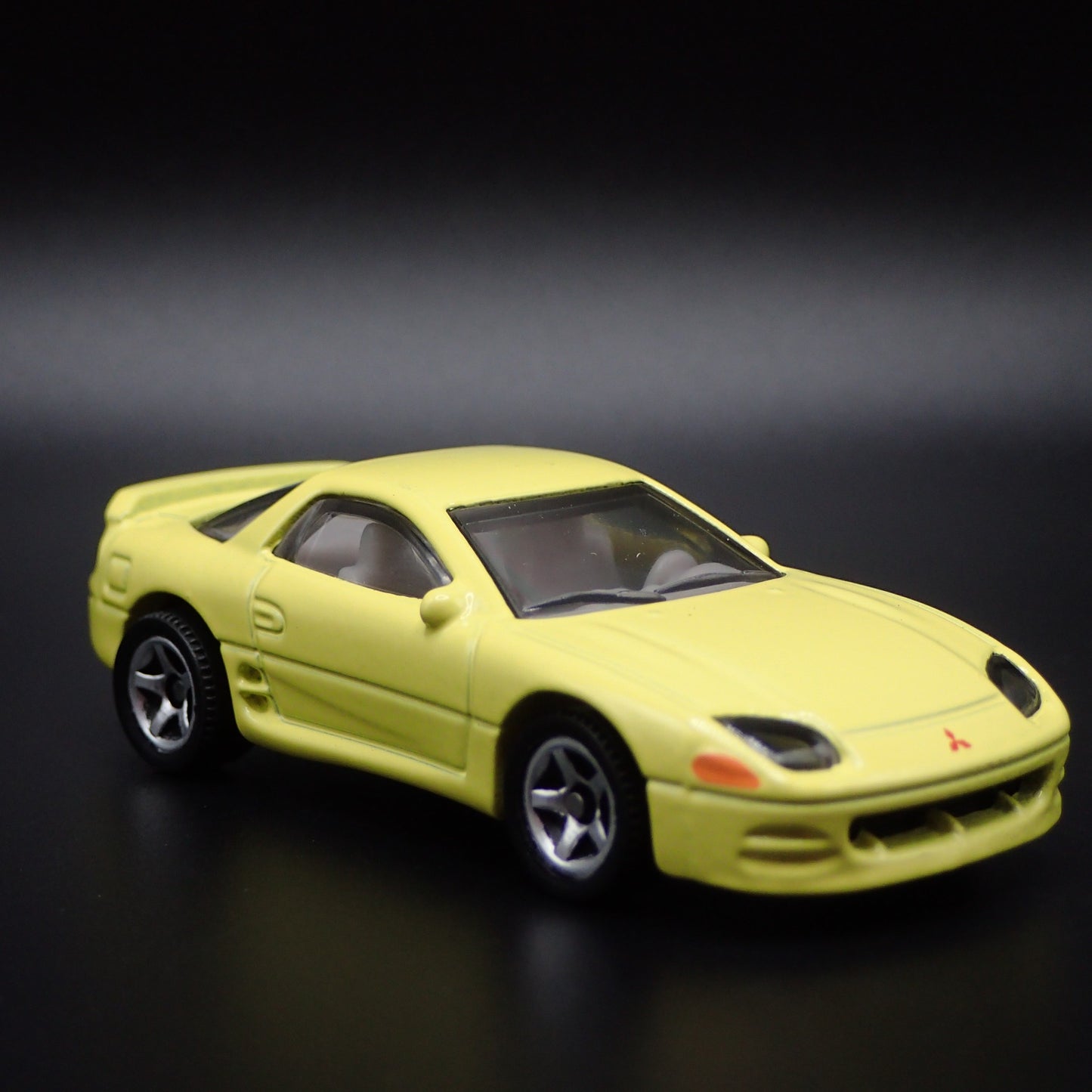 1990-2000 MITSUBISHI GTO 3000GT 1:64 SCALE COLLECTIBLE DIORAMA DIECAST MODEL CAR
