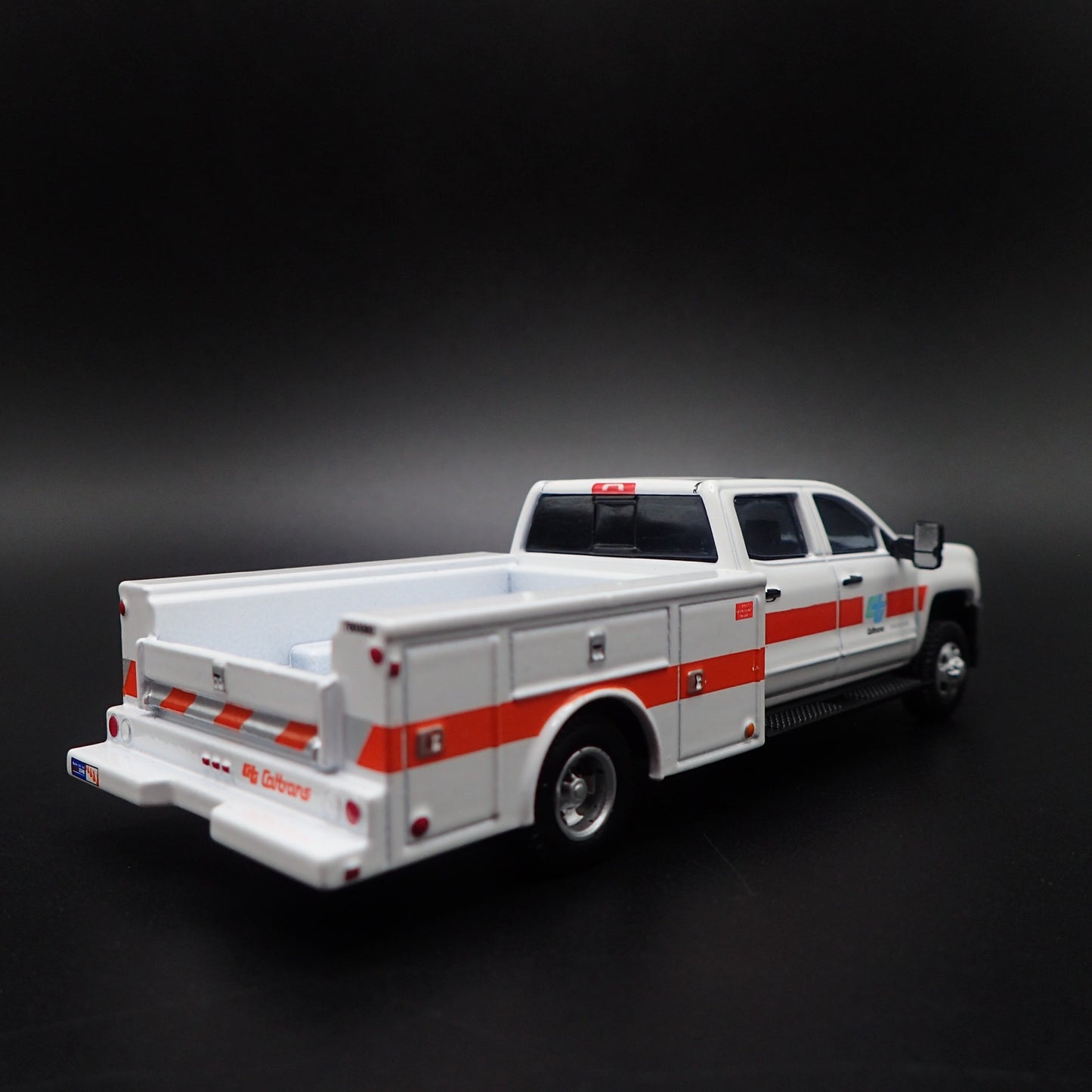 2016 CHEVY CHEVROLET SILVERADO 3500 DUALLY TRUCK CALTRANS 1:64 DIECAST MODEL CAR