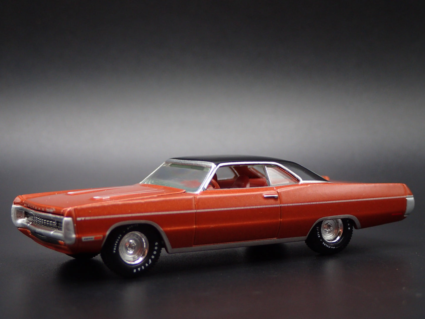 1970 70 PLYMOUTH SPORT FURY GT BURNT ORANGE 1/64 SCALE DIORAMA DIECAST MODEL CAR