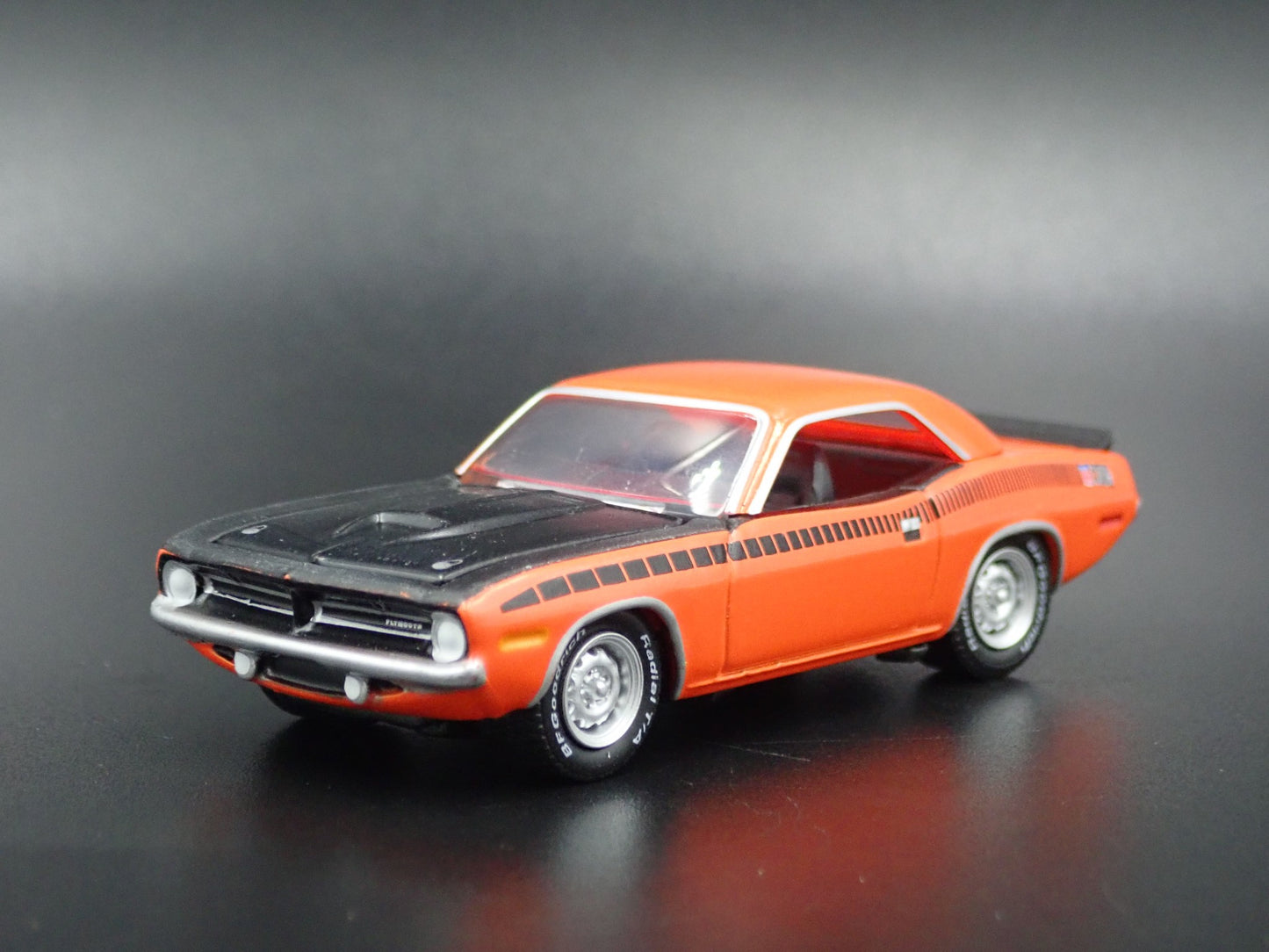 1970 70 PLYMOUTH AAR CUDA ORANGE 1:64 SCALE COLLECTIBLE DIECAST MODEL CAR