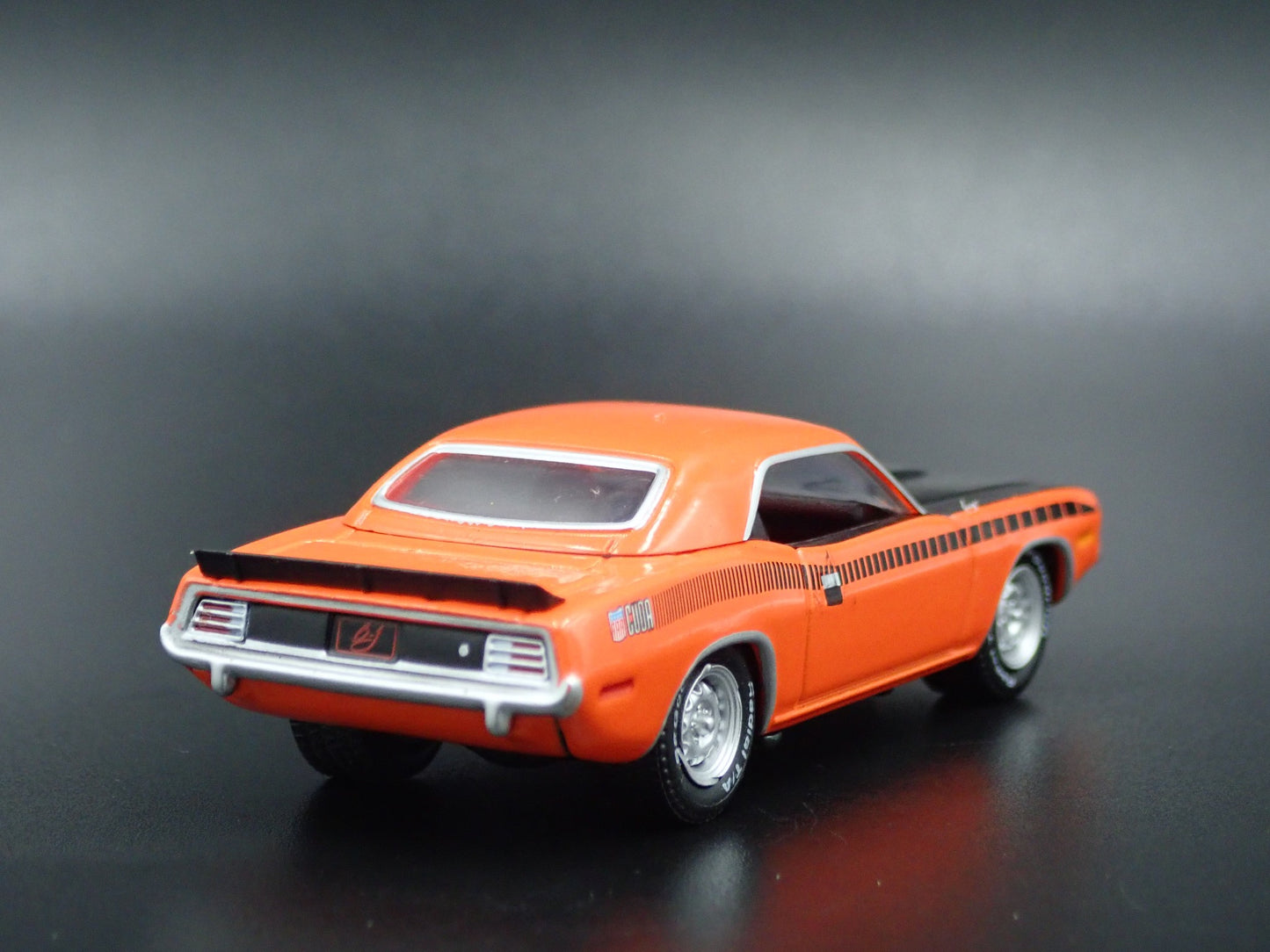 1970 70 PLYMOUTH AAR CUDA ORANGE 1:64 SCALE COLLECTIBLE DIECAST MODEL CAR