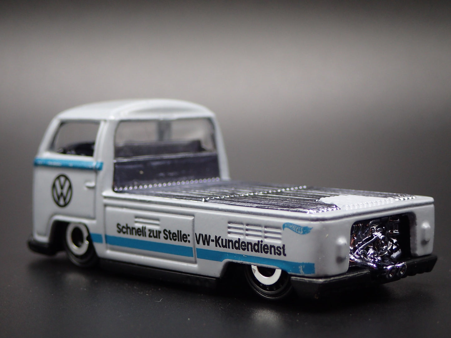 1967-1979 VW VOLKSWAGEN TYPE 2 T2 SINGLE CAB PICKUP 1:64 SCALE DIECAST MODEL CAR