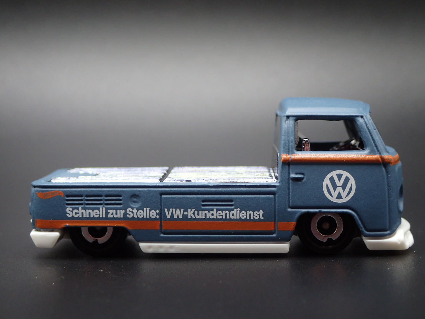 1967-1979 VW VOLKSWAGEN TYPE 2 T2 SINGLE CAB PICKUP 1:64 SCALE DIECAST MODEL CAR
