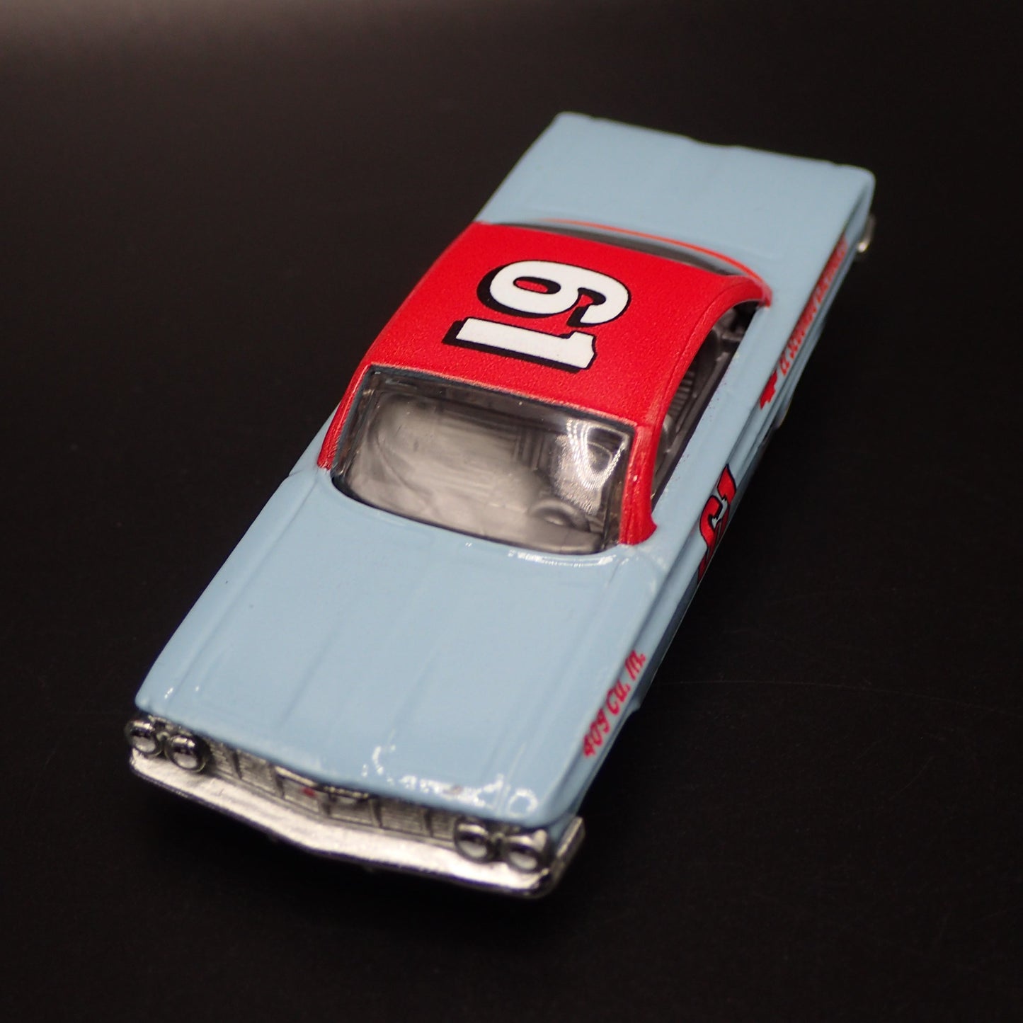 1961 61 CHEVY CHEVROLET IMPALA 1:64 SCALE COLLECTIBLE DIORAMA DIECAST MODEL CAR