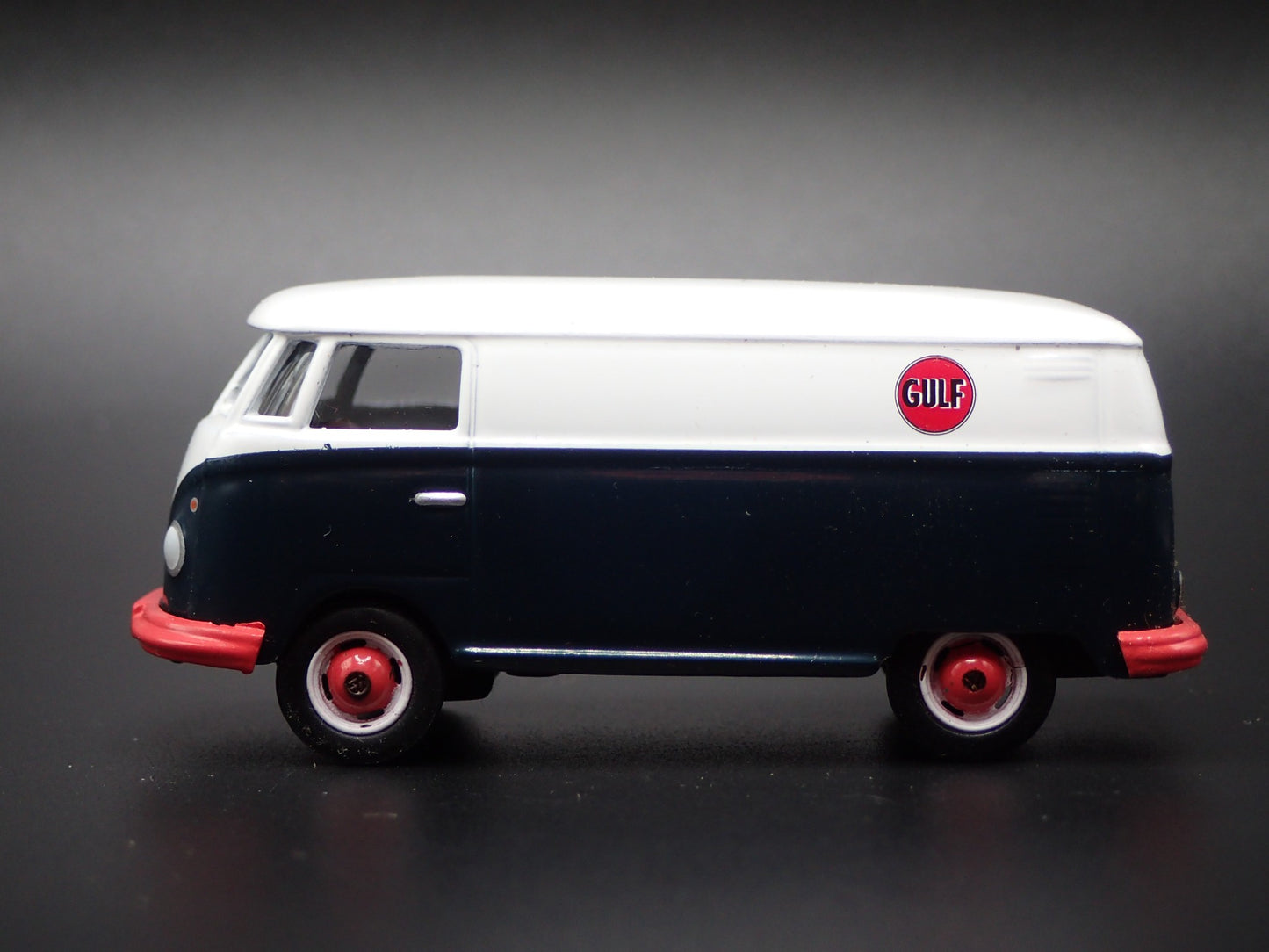 1950-1967 VW VOLKSWAGEN TYPE 2 T1 PANEL VAN GULF 1:64 SCALE DIECAST MODEL CAR
