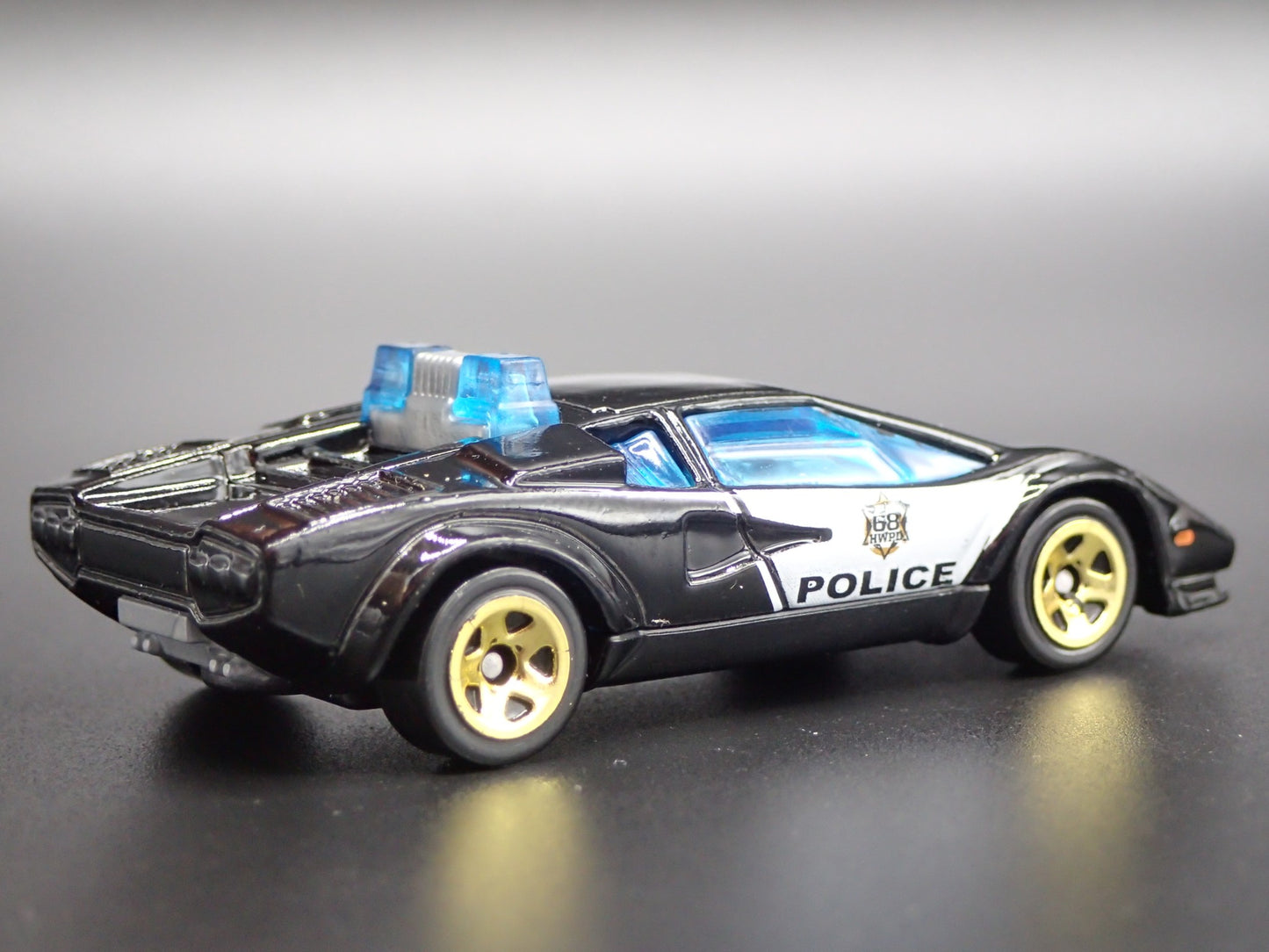 1974-1990 LAMBORGHINI COUNTACH POLICE CAR SUPER CAR 1:64 SCALE DIECAST MODEL CAR