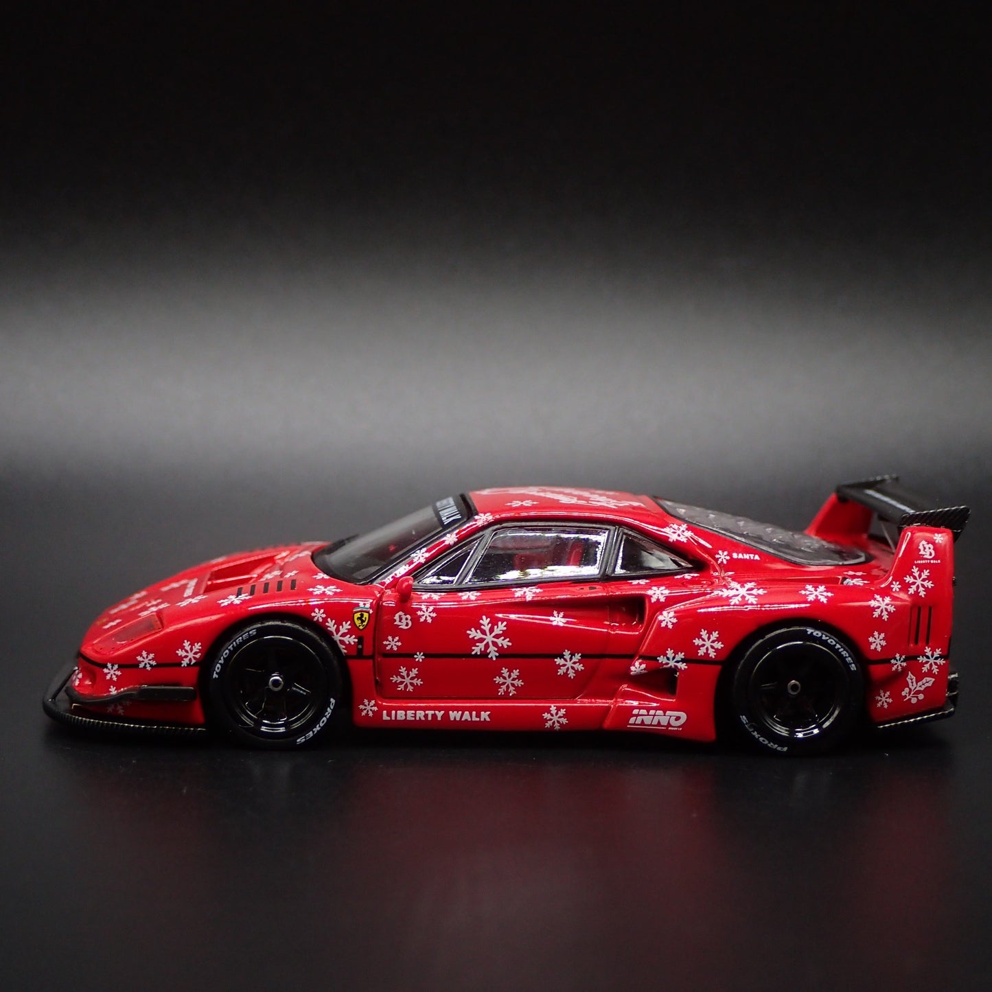 1987-1992 FERRARI F40 LBWK LIBERTY WALK CHRISTMAS 1:64 SCALE DIECAST MODEL CAR