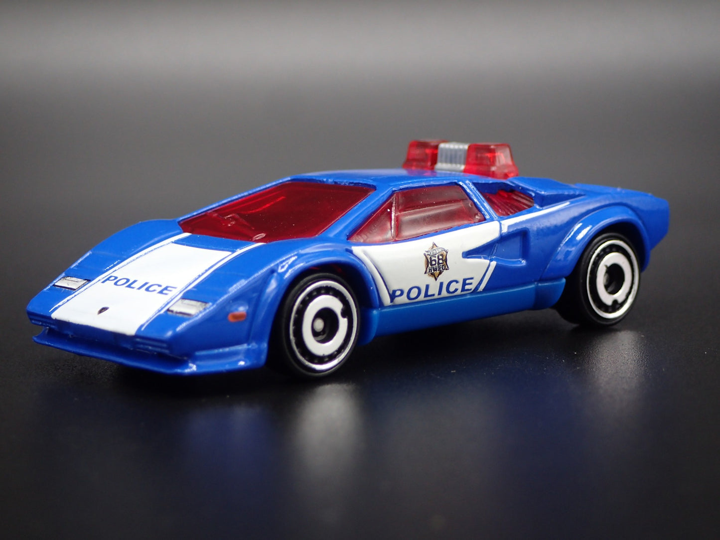 1974-1990 LAMBORGHINI COUNTACH POLICE CAR SUPER CAR 1:64 SCALE DIECAST MODEL CAR