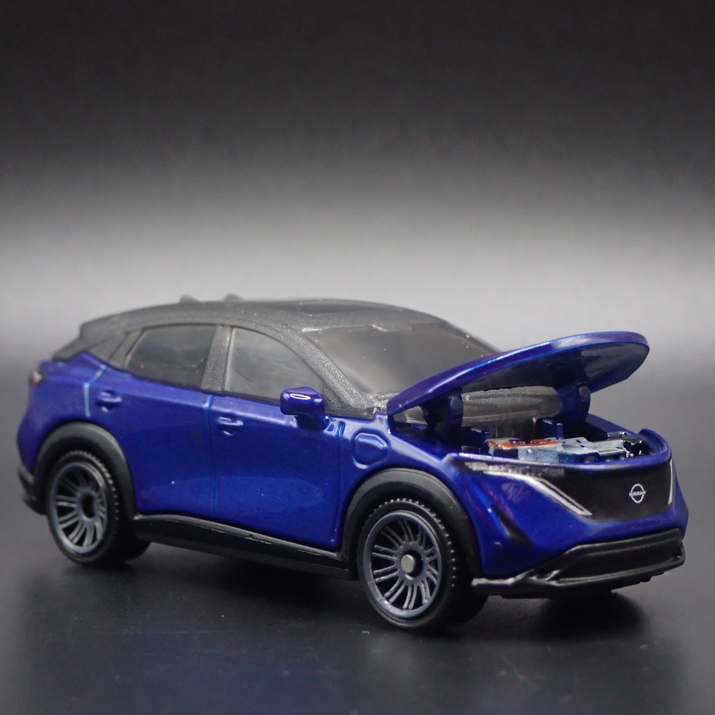2023-2025 NISSAN ARIYA EV SUV BLUE 1:64 SCALE COLLECTIBLE DIECAST MODEL CAR
