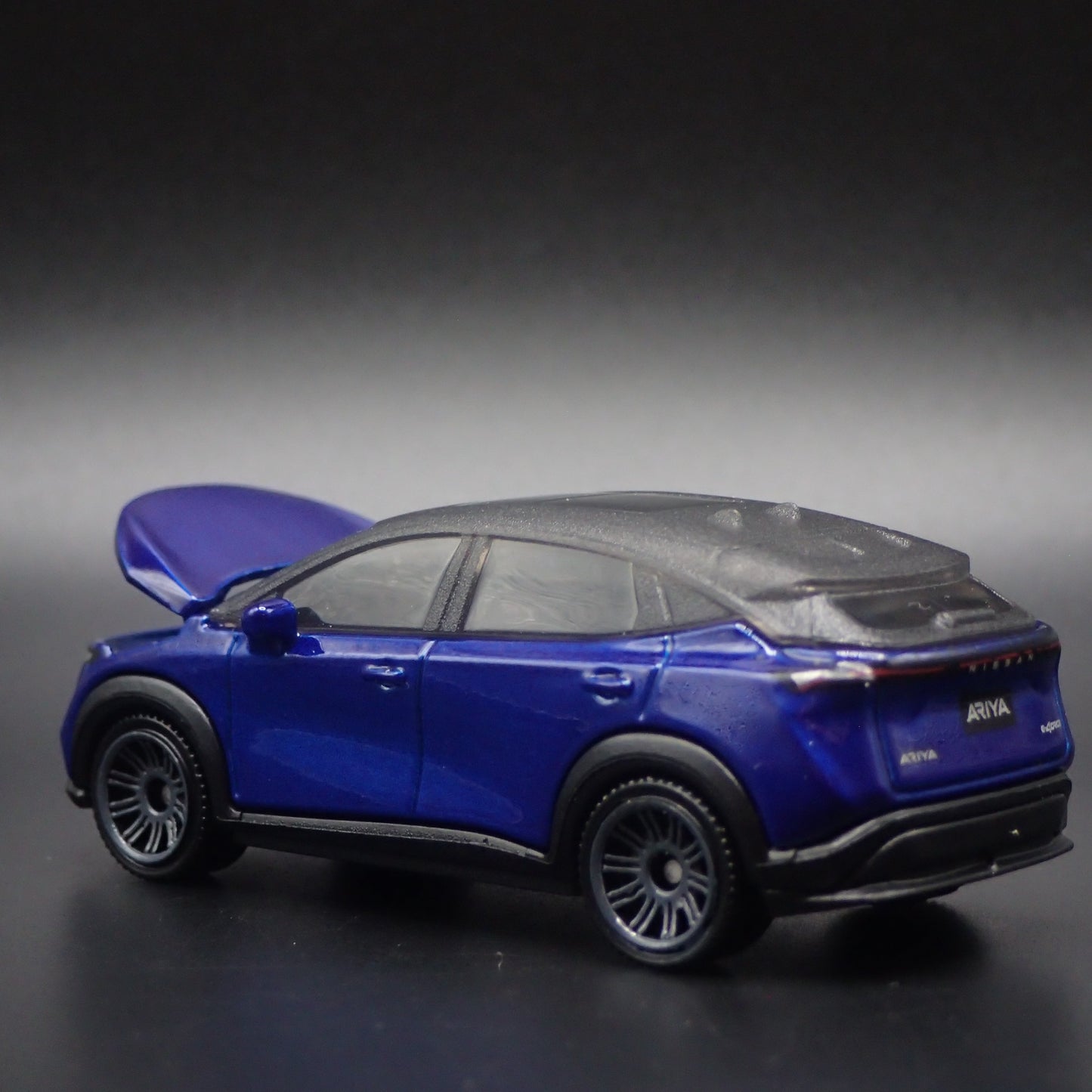 2023-2025 NISSAN ARIYA EV SUV BLUE 1:64 SCALE COLLECTIBLE DIECAST MODEL CAR