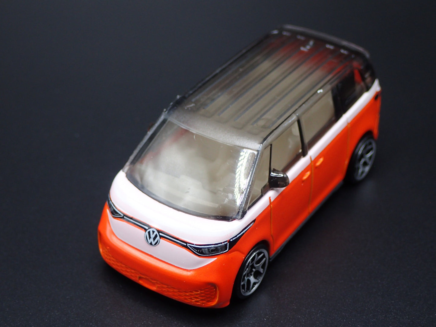 2025 25 VW VOLKSWAGEN ID BUZZ ELECTRIC CAR ORANGE 1:64 SCALE DIECAST MODEL CAR