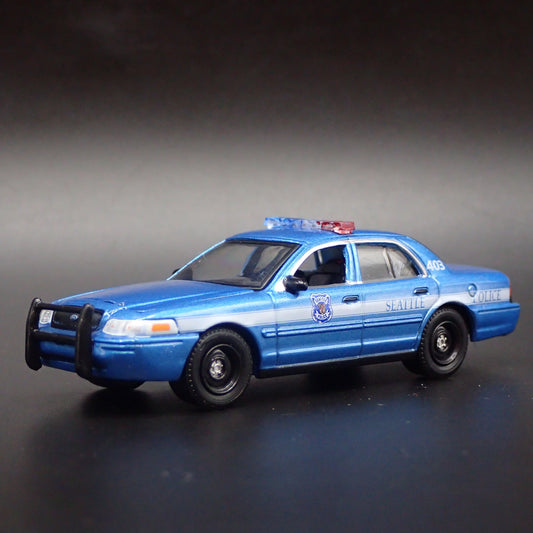 2001 FORD CROWN VICTORIA POLICE INTERCEPTOR SEATTLE 1:64 SCALE DIECAST MODEL CAR