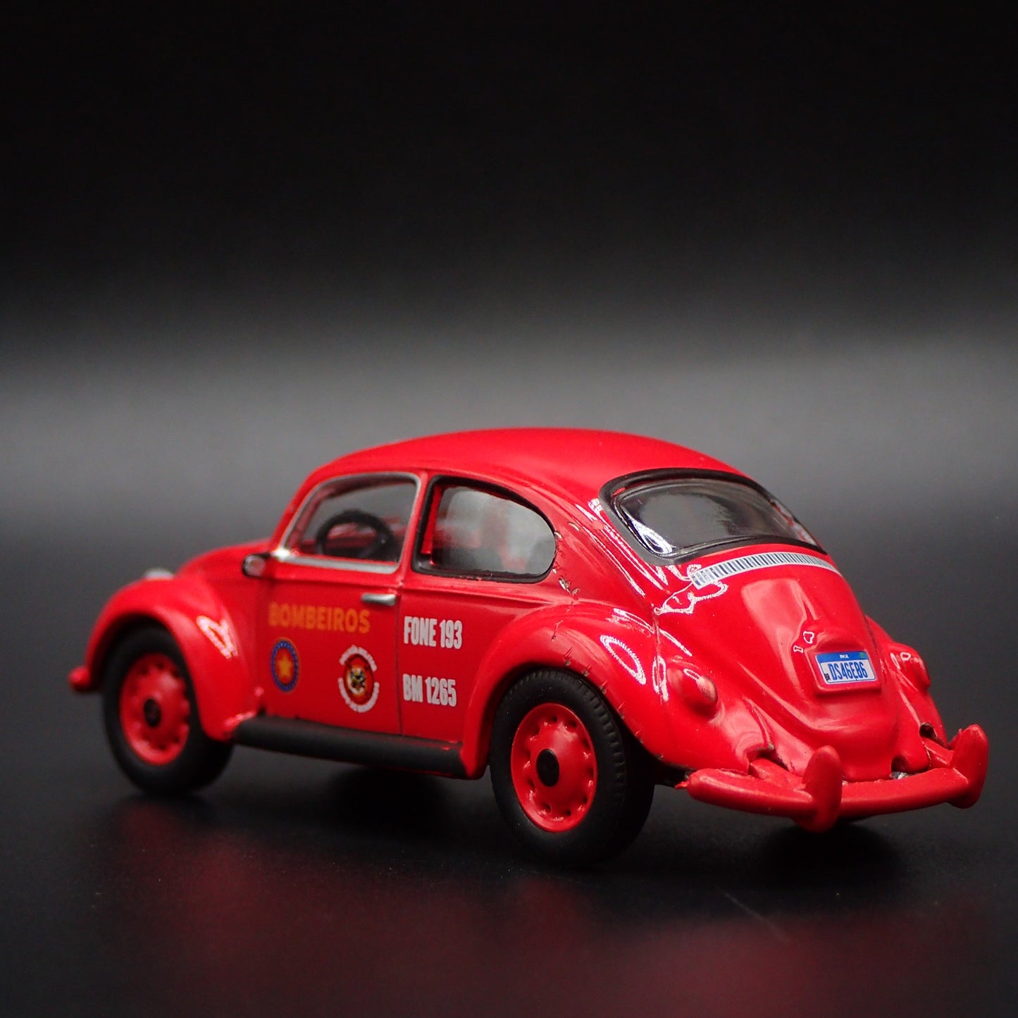 1960-1967 VW VOLKSWAGEN BEETLE BUG BOMBEIROS FONE 1:64 SCALE DIECAST MODEL CAR