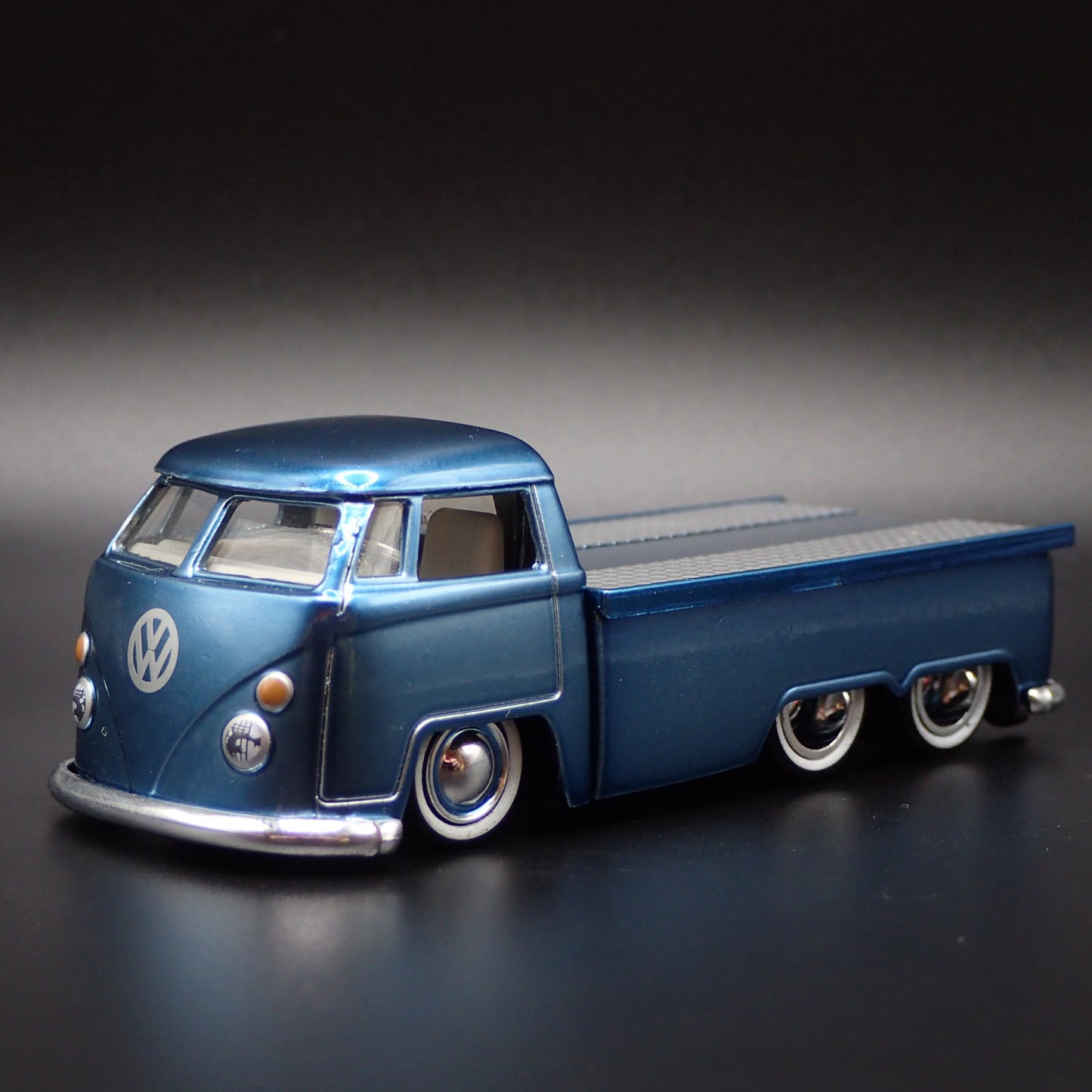 1950-1967 VW VOLKSWAGEN SINGLE CAB TYPE 2 T1 FLATBED 1:64 DIECAST MODEL CAR