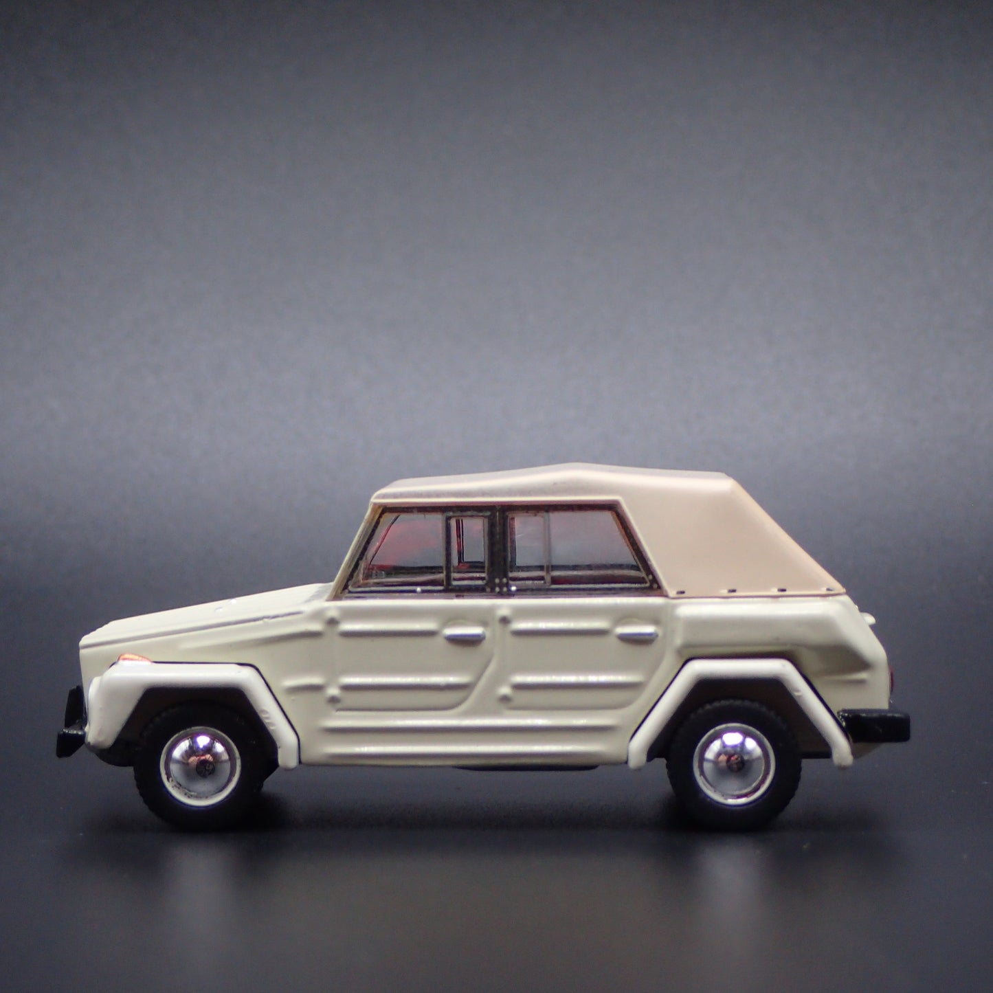 VOLKSWAGEN THING TYPE 181 RARE 1:64 SCALE COLLECTIBLE DIORAMA DIECAST MODEL CAR