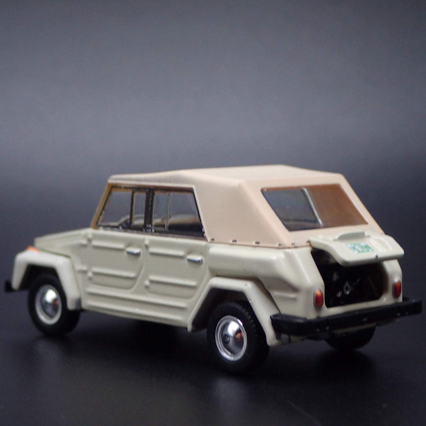 VOLKSWAGEN THING TYPE 181 RARE 1:64 SCALE COLLECTIBLE DIORAMA DIECAST MODEL CAR