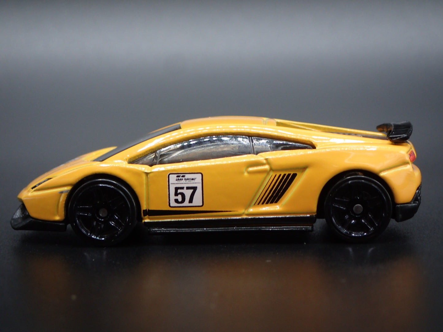 LAMBORGHINI GALLARDO LP 570-4 SUPERLEGGERA GRAN TURISMO 1:64 DIECAST MODEL CAR