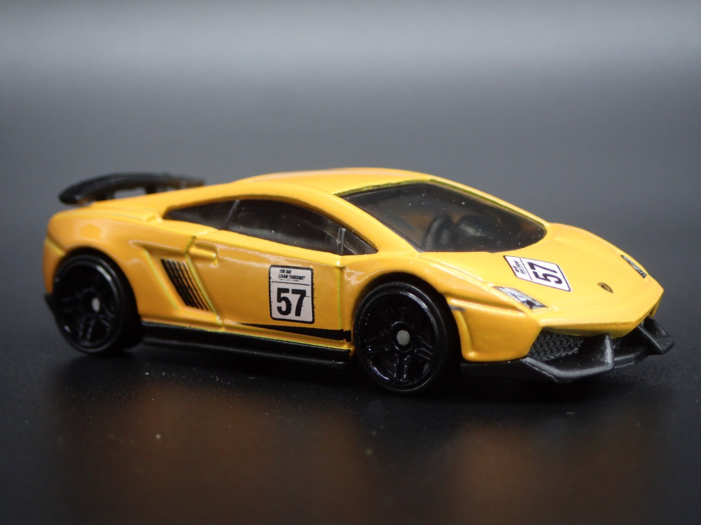 LAMBORGHINI GALLARDO LP 570-4 SUPERLEGGERA GRAN TURISMO 1:64 DIECAST MODEL CAR