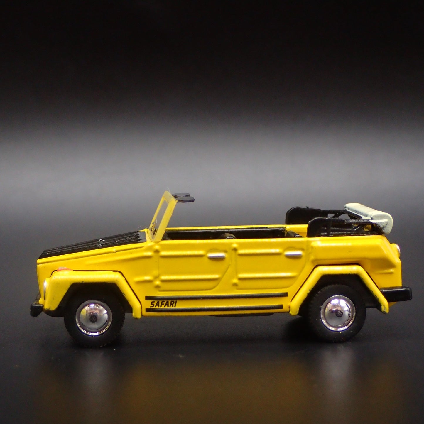 VOLKSWAGEN THING SAFARI TYPE 181 YELLOW 1:64 SCALE DIORAMA DIECAST MODEL CAR