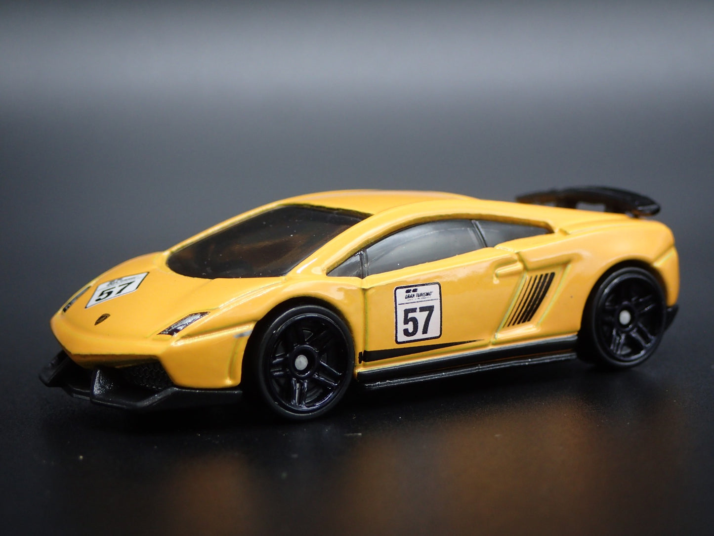 LAMBORGHINI GALLARDO LP 570-4 SUPERLEGGERA GRAN TURISMO 1:64 DIECAST MODEL CAR
