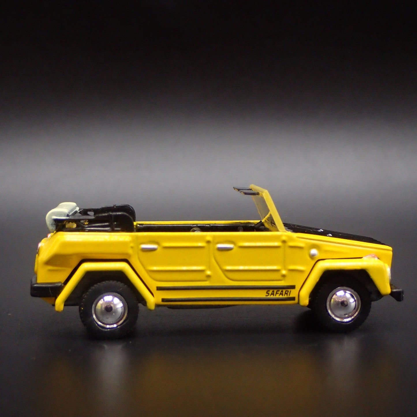 VOLKSWAGEN THING SAFARI TYPE 181 YELLOW 1:64 SCALE DIORAMA DIECAST MODEL CAR