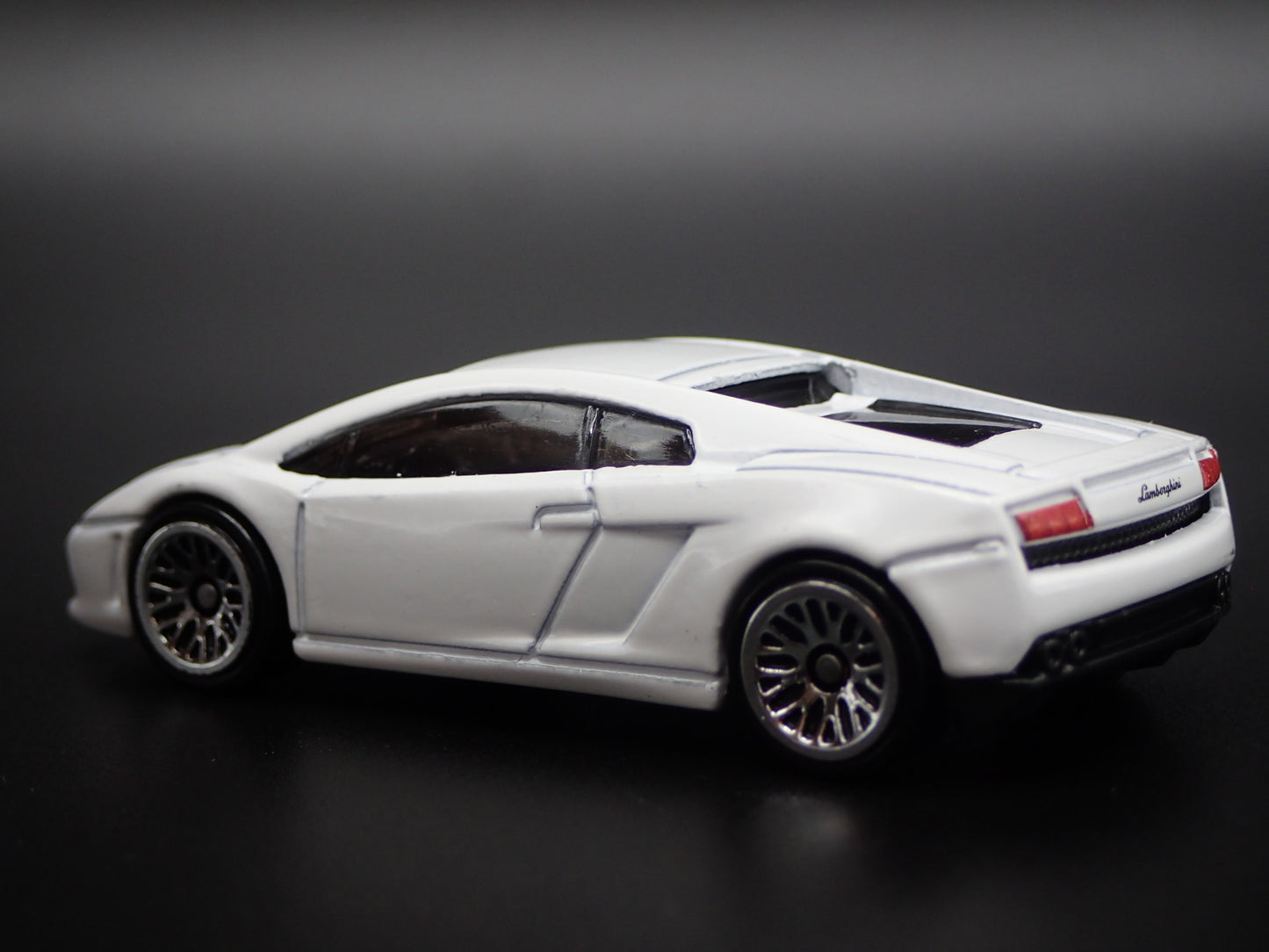 2008-2013 LAMBORGHINI GALLARDO LP 560-4 SUPER CAR 1:64 SCALE DIECAST MODEL CAR