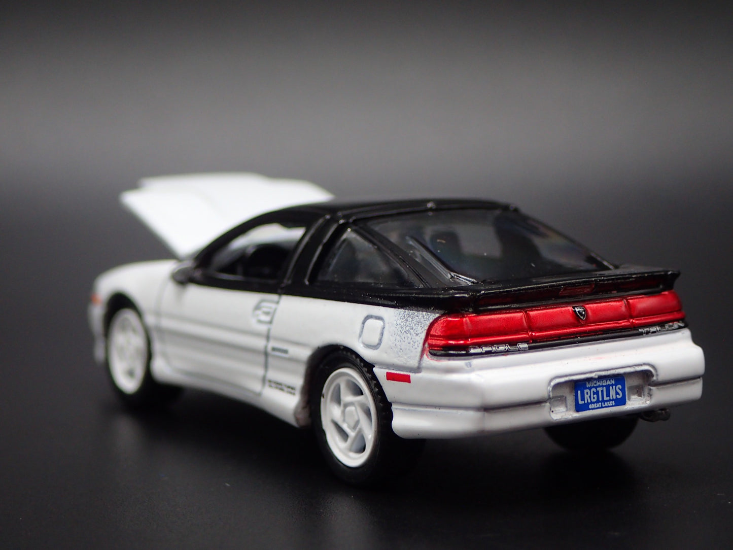 1990-1994 EAGLE TALON TSi WHITE 1:64 SCALE COLLECTIBLE DIORAMA DIECAST MODEL CAR