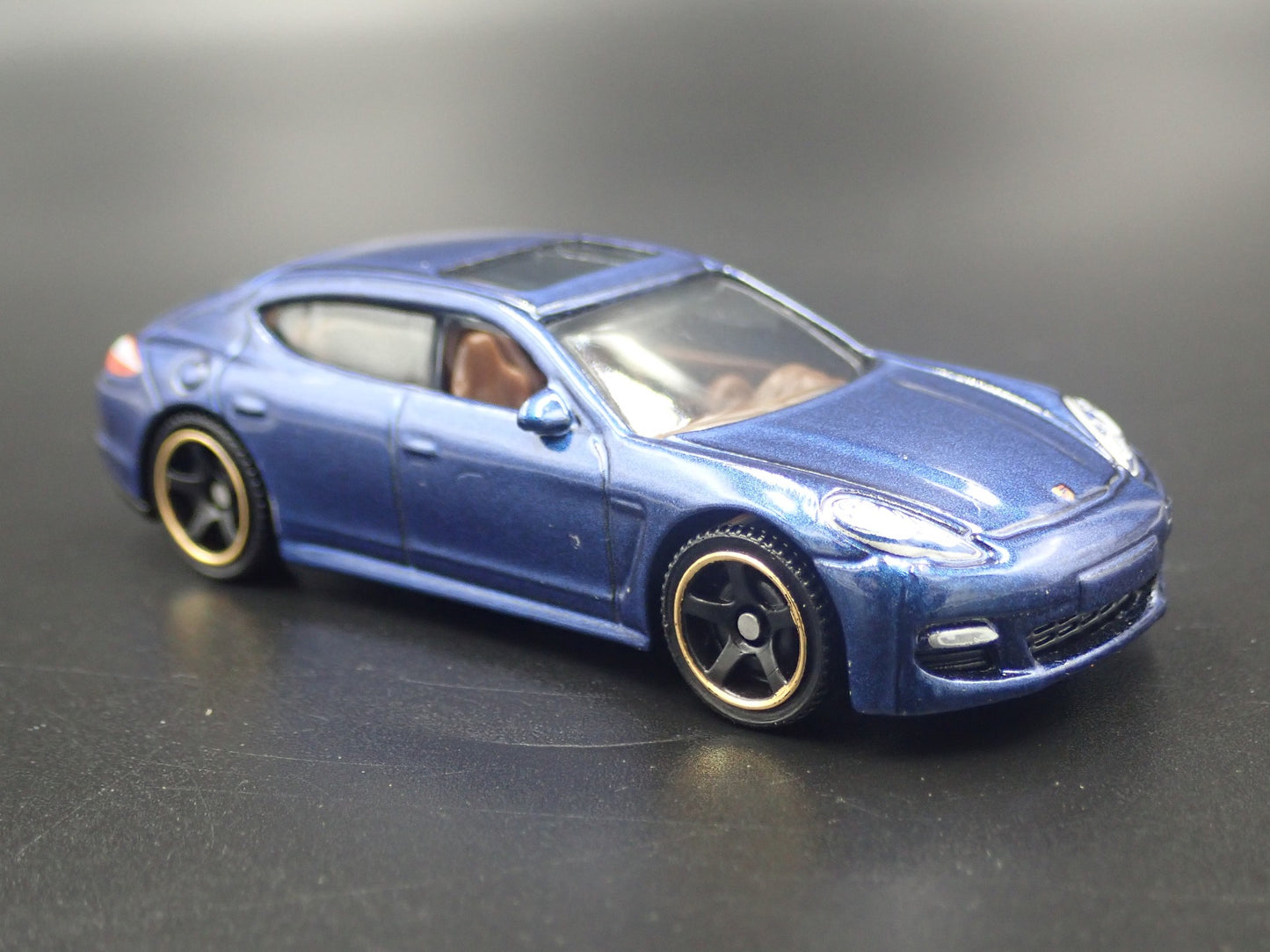 2009-2016 PORSCHE PANAMERA BLUE 1:64 SCALE COLLECTIBLE DIORAMA DIECAST MODEL CAR