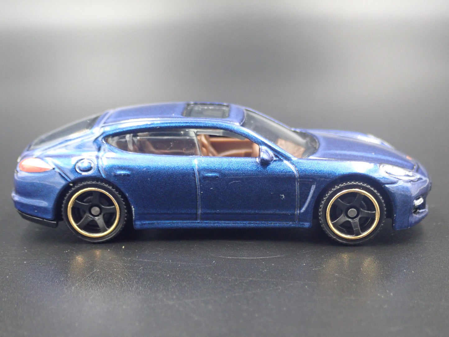 2009-2016 PORSCHE PANAMERA BLUE 1:64 SCALE COLLECTIBLE DIORAMA DIECAST MODEL CAR