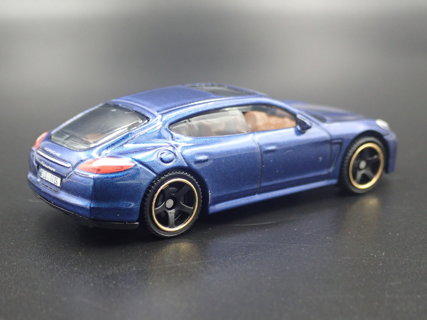 2009-2016 PORSCHE PANAMERA BLUE 1:64 SCALE COLLECTIBLE DIORAMA DIECAST MODEL CAR